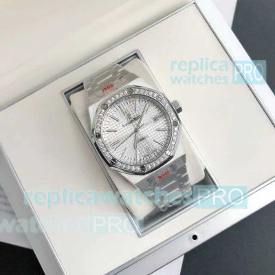 Replica Audemars Piguet Royal Oak Silver Citizen 8215 Diamond Bezel 41mm 